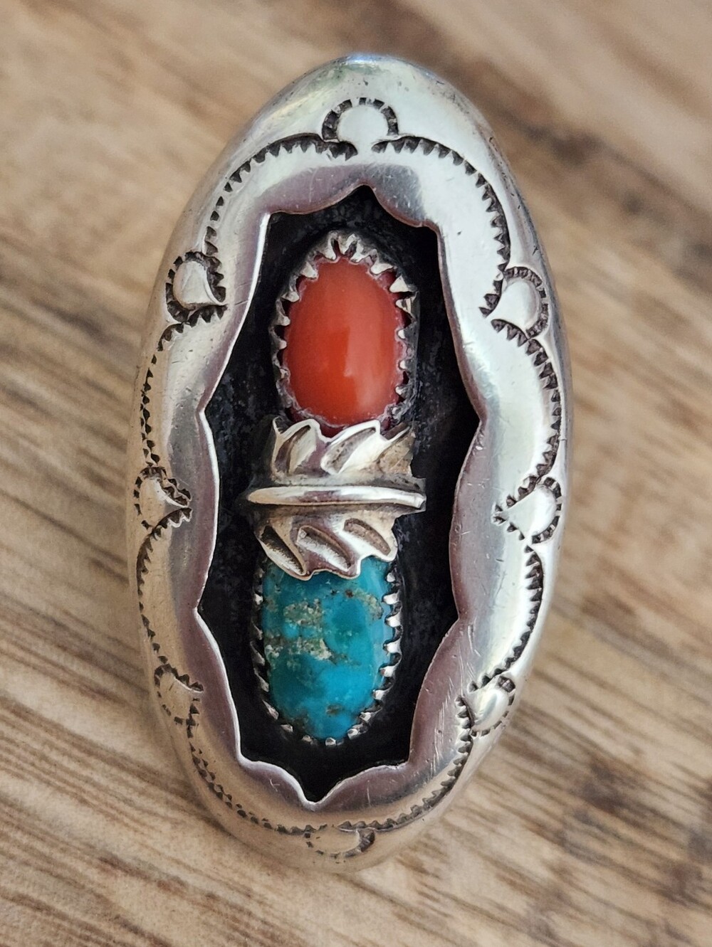VINTAGE NAVAJO SILVER SHADOW BOX RING SIGNED T. TSO TURQUOISE CORAL 5.5+